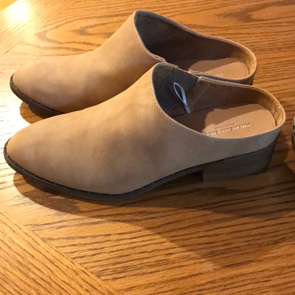 Brand new AE Mule